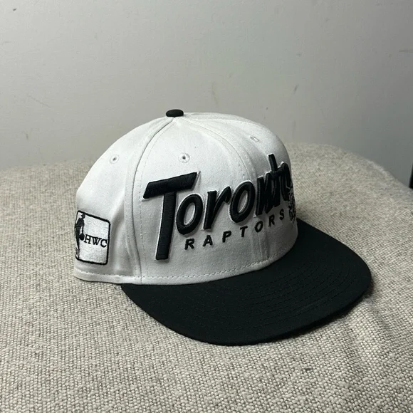 Toronto Raptors SnapBack - Picture 2 of 3